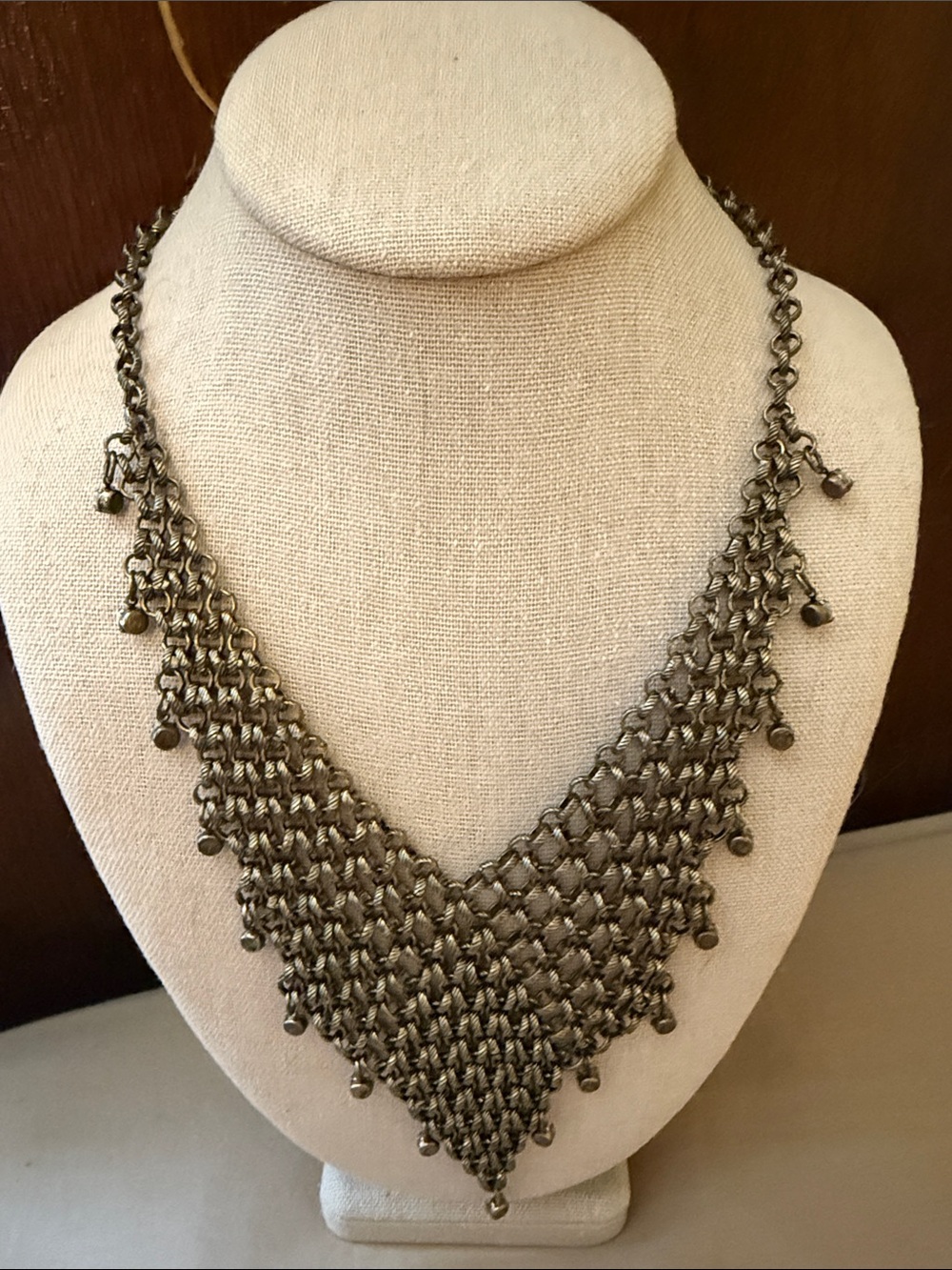 Vintage-Style Gunmetal Mesh Bib Necklace - Unbranded